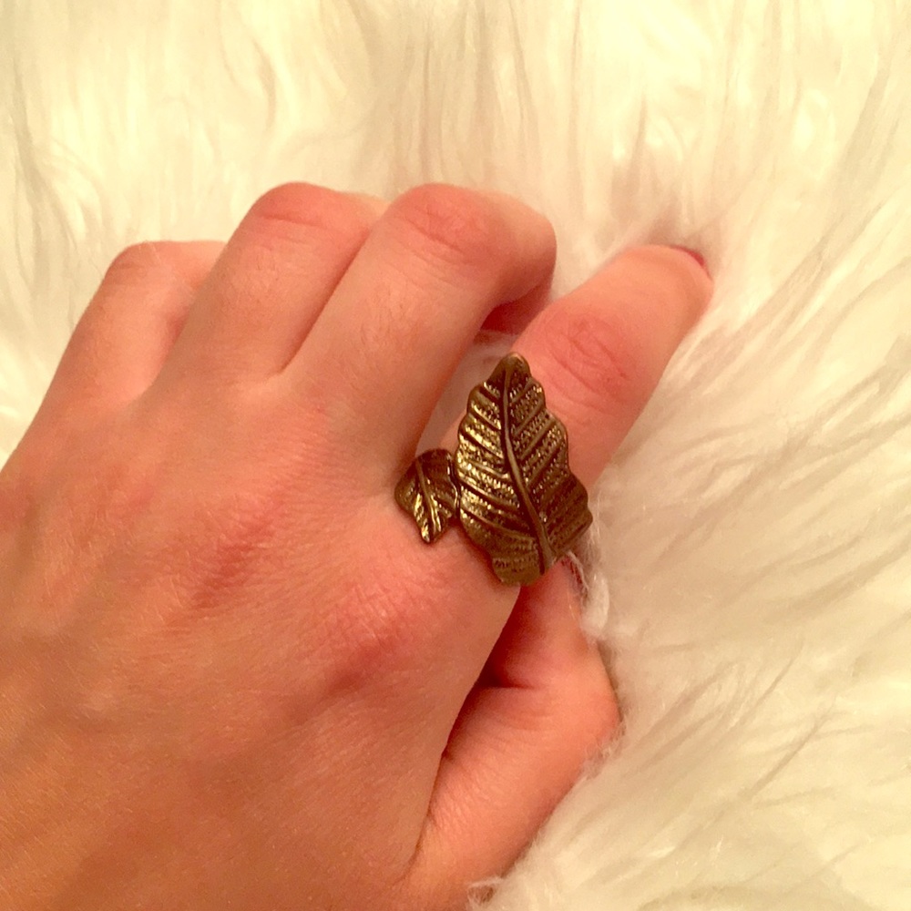 Bronze leaf ring
